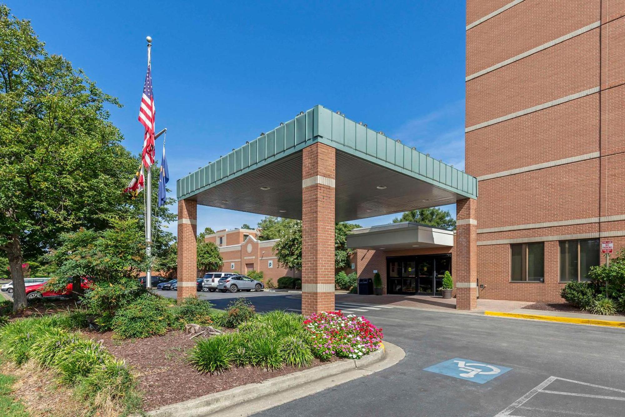 Comfort Inn Conference Center Bowie Exterior photo