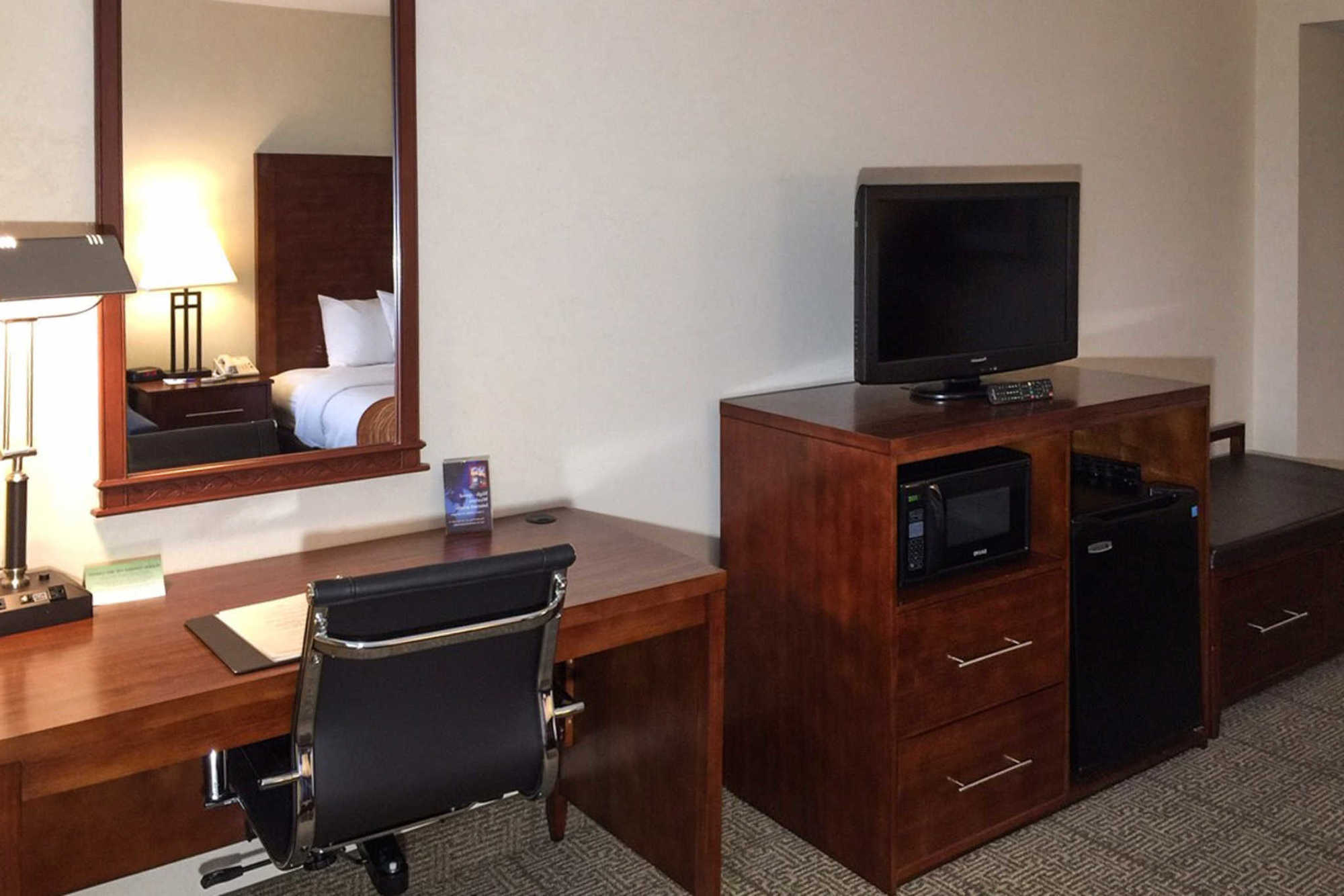 Comfort Inn Conference Center Bowie Room photo